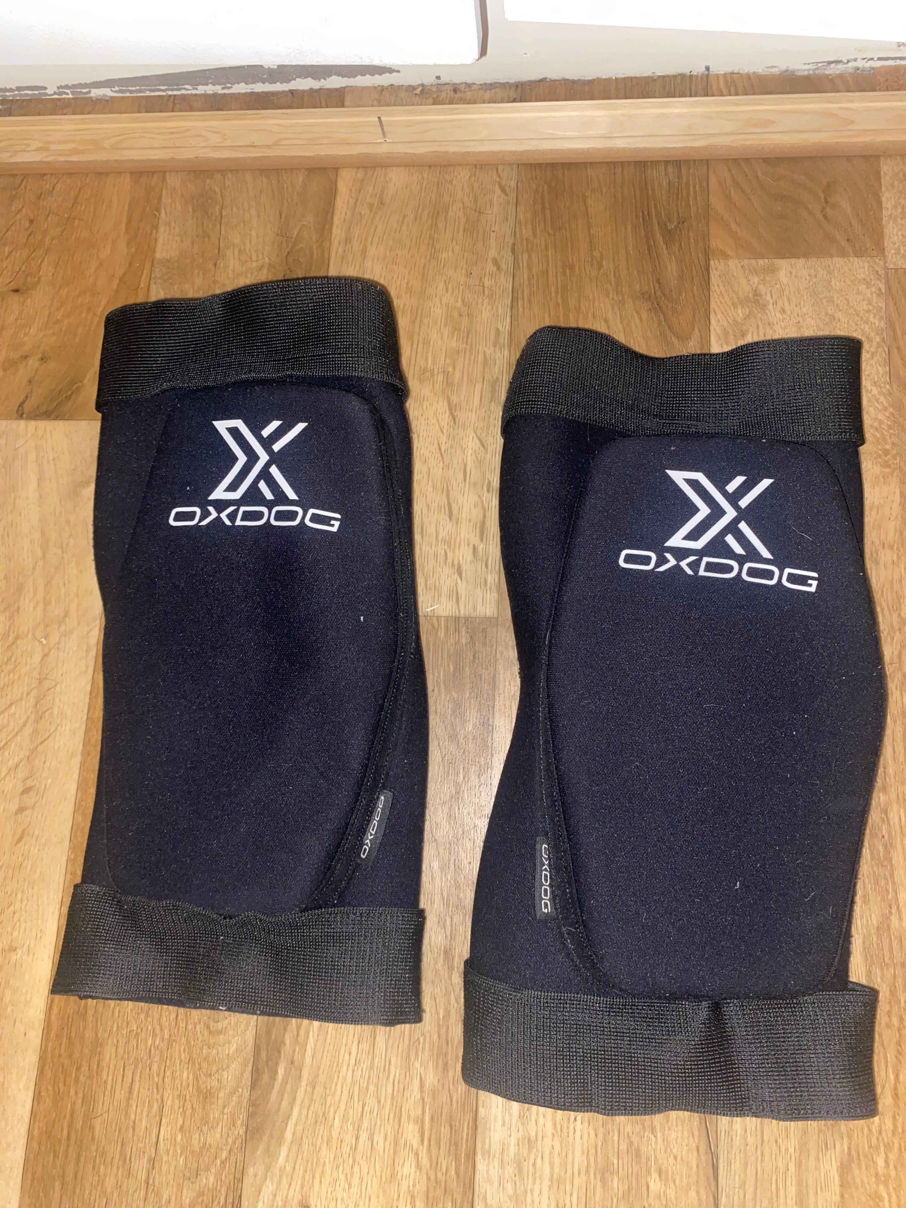 Oxdog XGuard salibandymaalivahdin medium polvisuojat